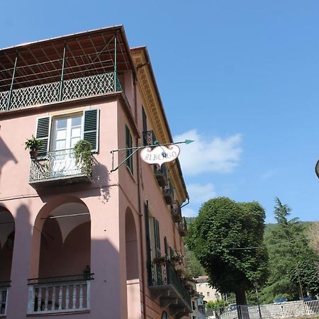 Albergo Dell'Angelo Pieve di Teco エクステリア 写真