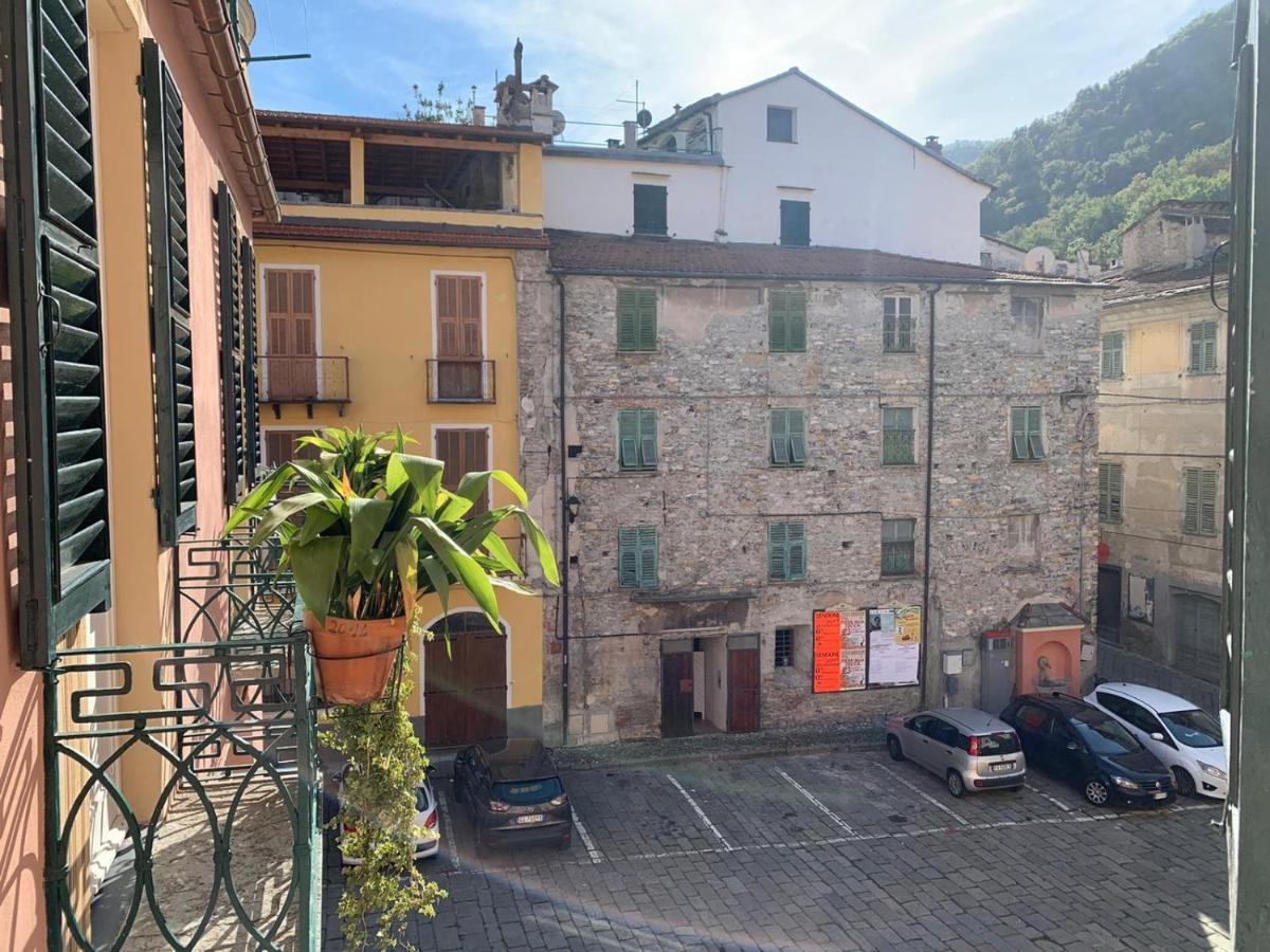 Albergo Dell'Angelo Pieve di Teco エクステリア 写真